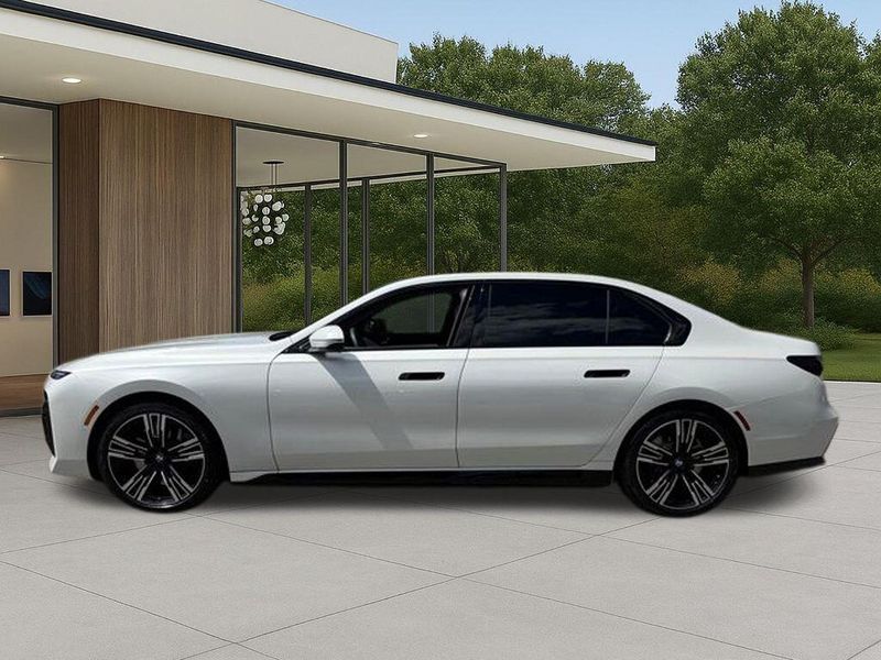Used 2024 BMW i7 xDrive60Image 13