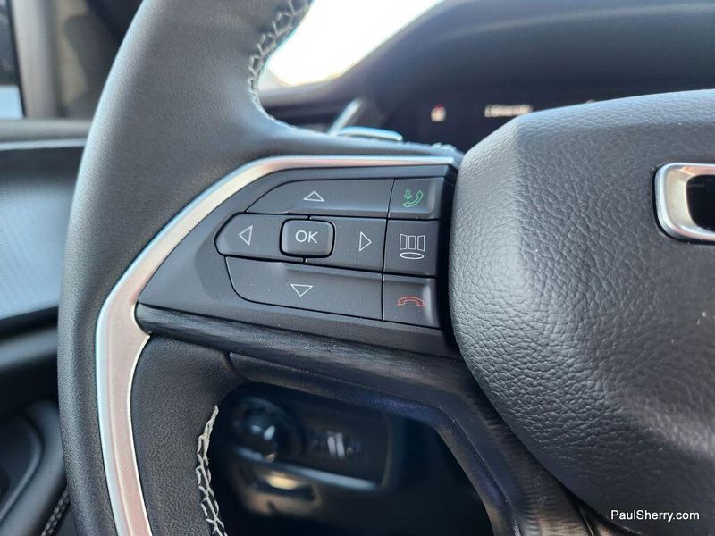 New 2025 Jeep Grand Cherokee Altitude X 4x4