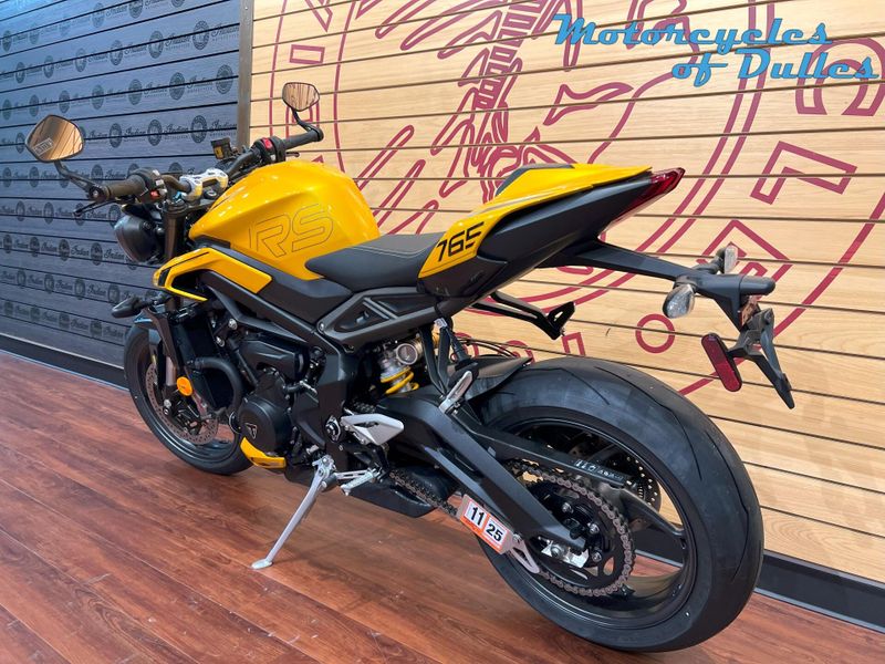 2025 Triumph Street Triple 765 RS Image 8