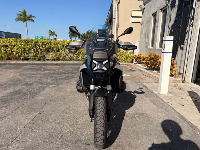 2025 BMW R 1300 GSImage 2