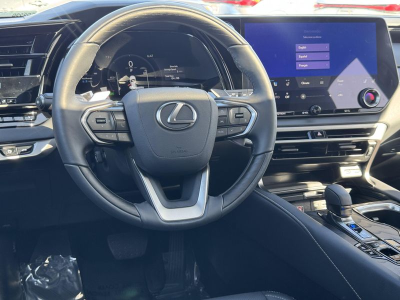 Used 2026 Lexus RX 350h PremiumImage 32