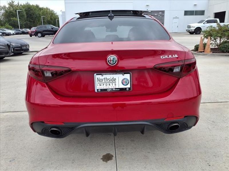 2019 Alfa Romeo Giulia Ti SportImage 12