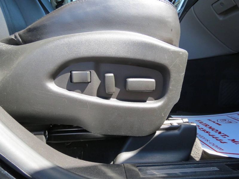 Used 2011 Cadillac SRX Premium Collection AWD 4dr SUVImage 21