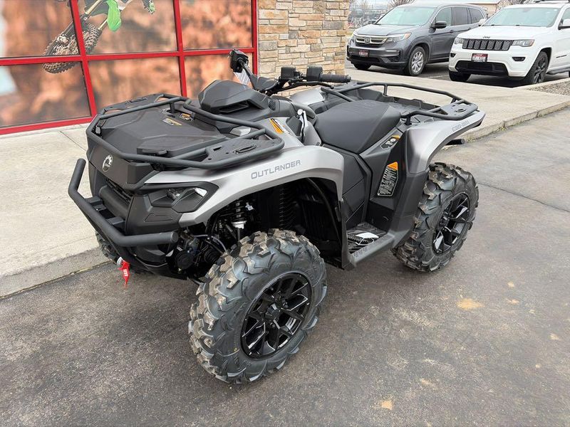 New 2026 Can-Am OUTL XT 700 