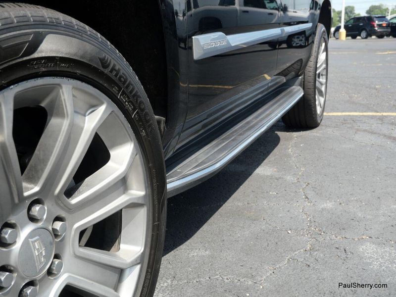 Used 2019 Cadillac Escalade ESV 