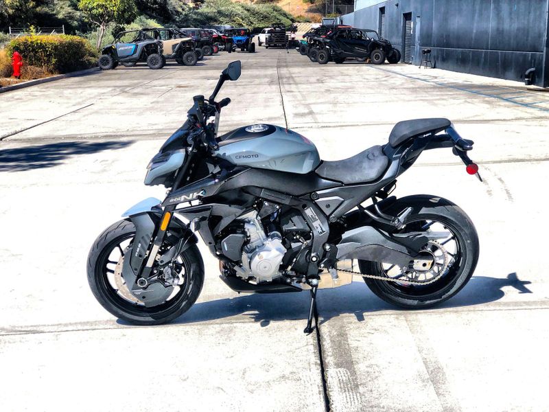 New 2026 CFMOTO 675NK Image 14