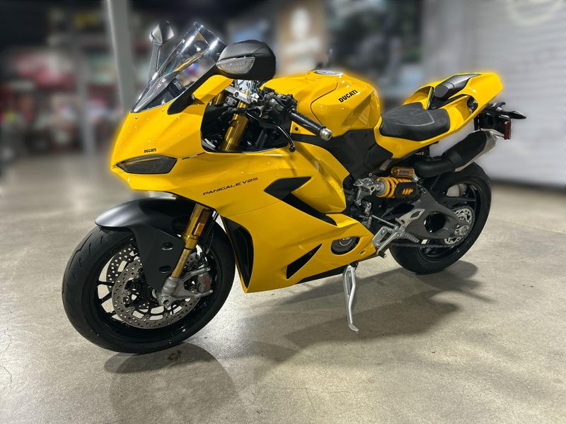 New 2026 Ducati PANIGALE V2 S Image 20