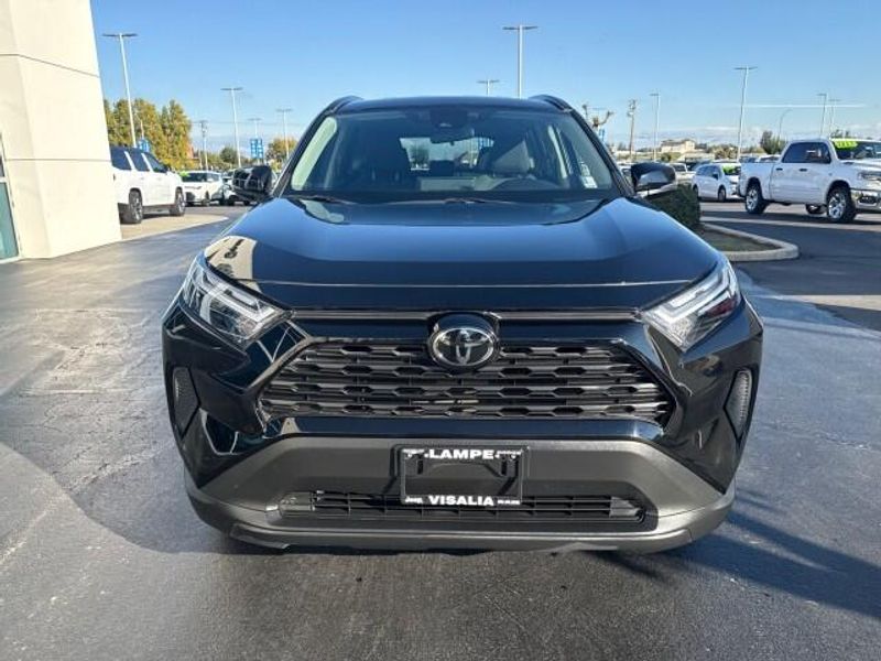 2024 Toyota RAV4 XLE photo 2