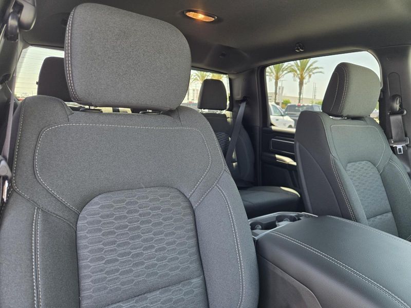 New 2026 RAM 1500 Big Horn Crew Cab 4x2 5'7' Box