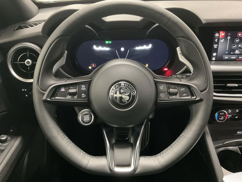 New 2025 Alfa Romeo Stelvio AwdImage 15