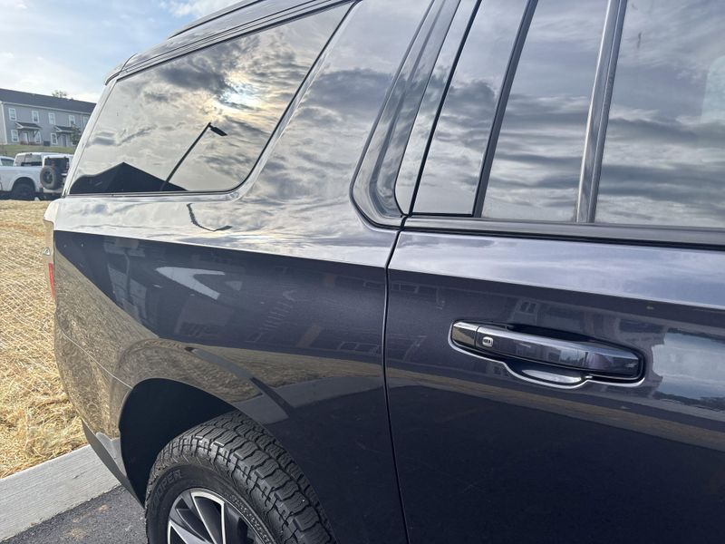 Used 2022 Chevrolet Suburban Z71Image 6