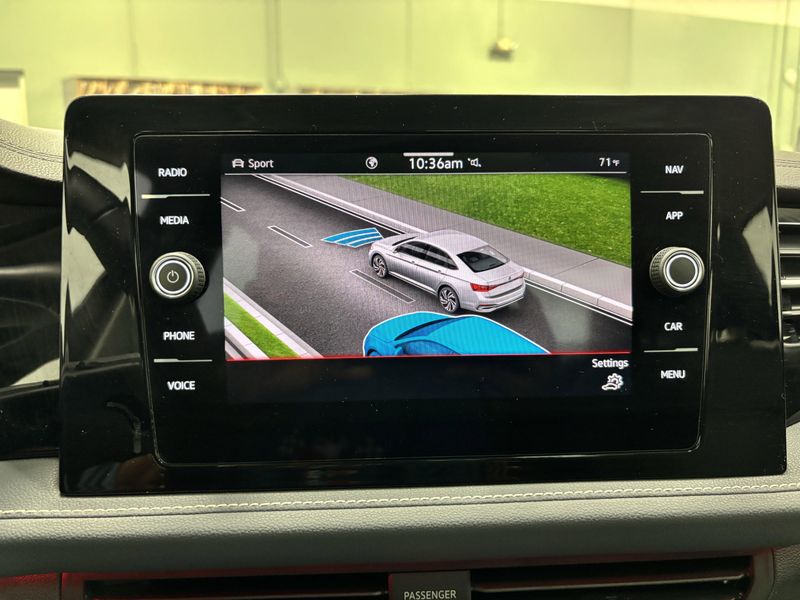2025 Volkswagen Jetta SEL photo 19