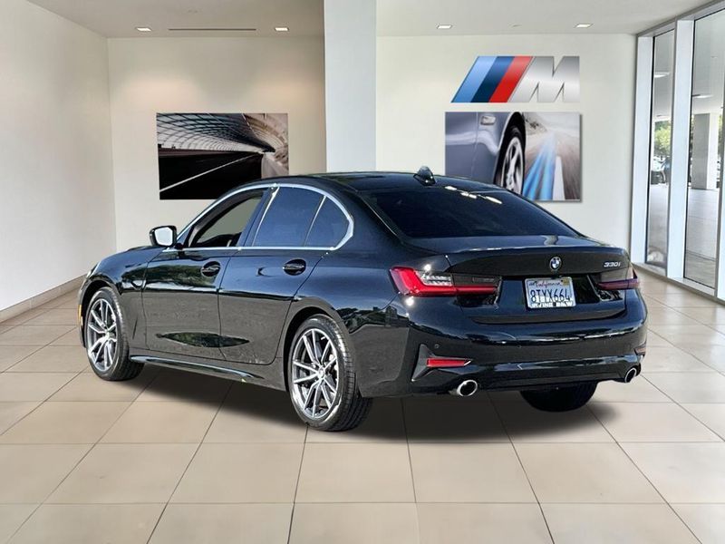 2021 BMW 3 Series 330iImage 5