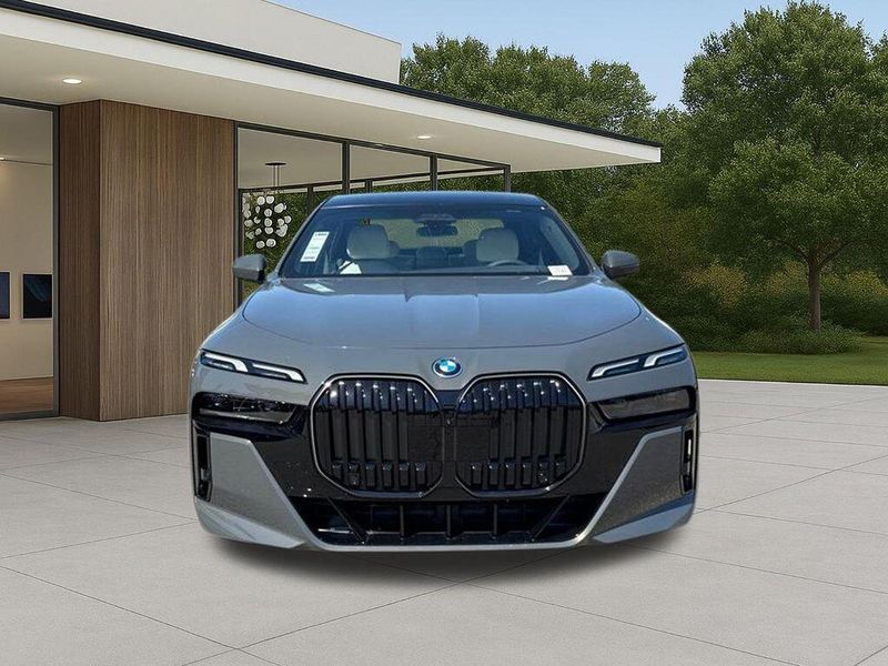 New 2026 BMW 7 Series 750e xDriveImage 4