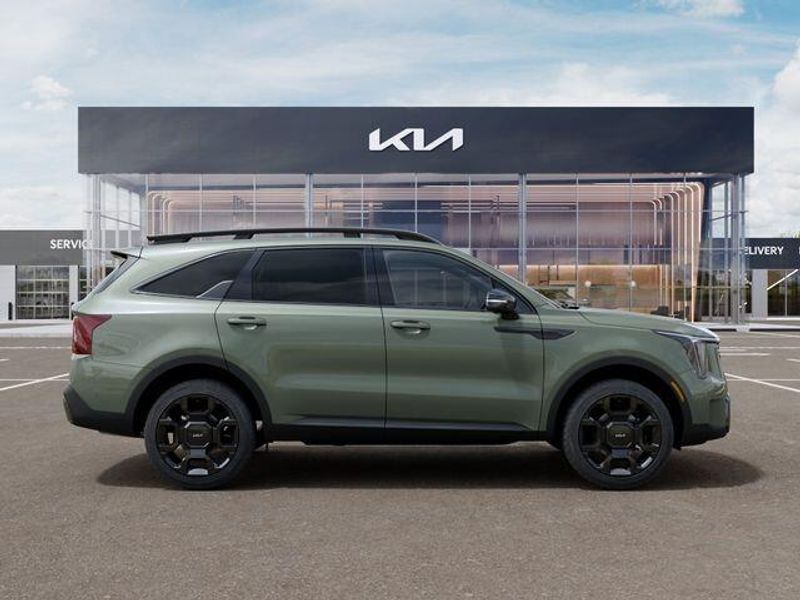New 2026 Kia Sorento X-Line SXImage 8