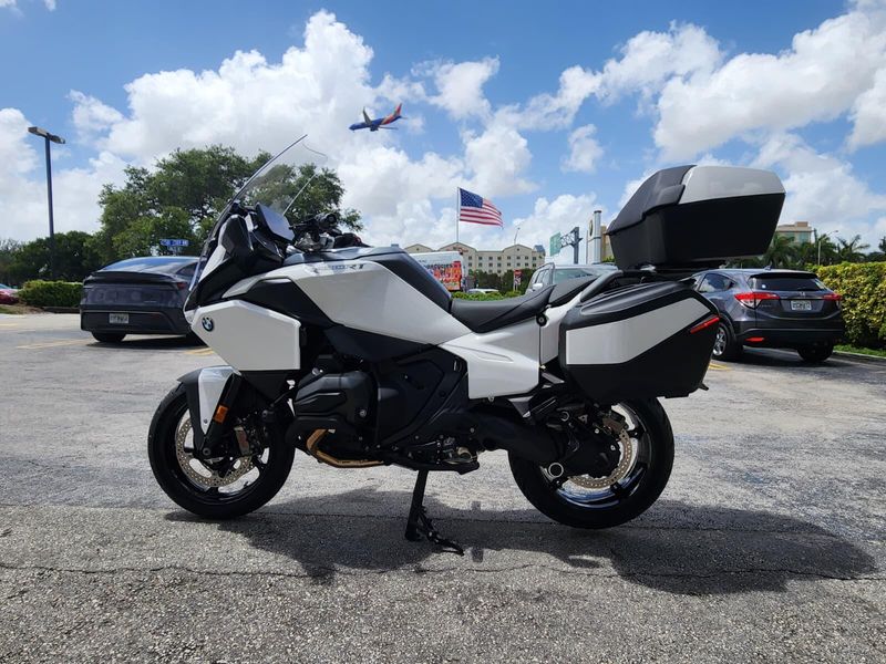 2026 BMW R 1300 RTImage 5