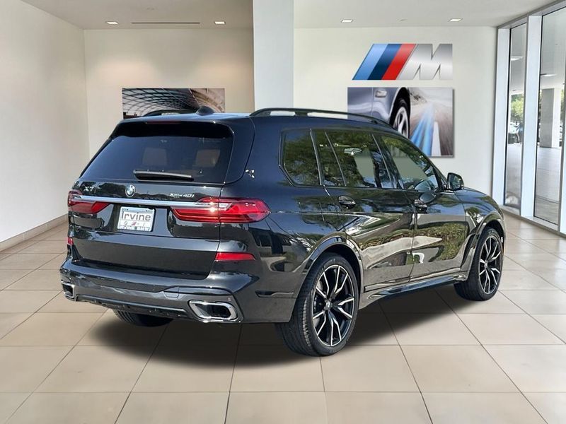 2022 BMW X7 xDrive40iImage 7