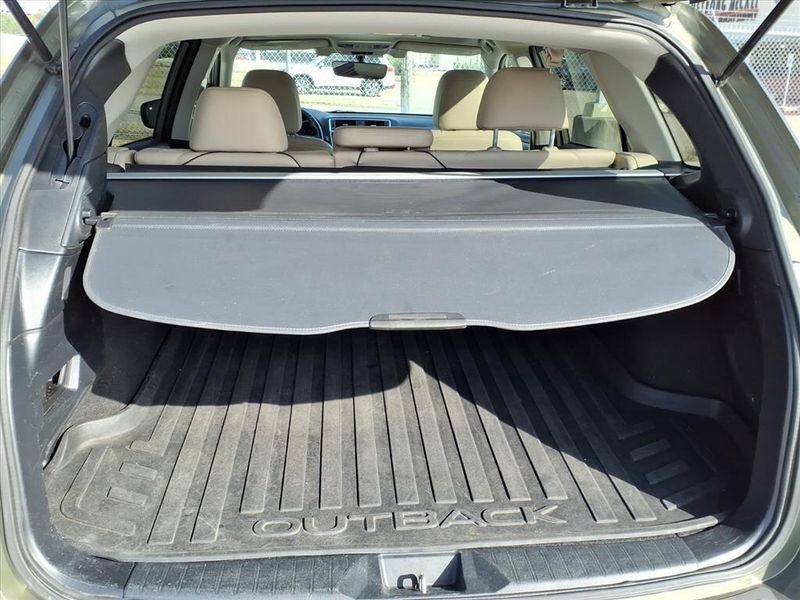Used 2018 Subaru Outback 2.5iImage 10