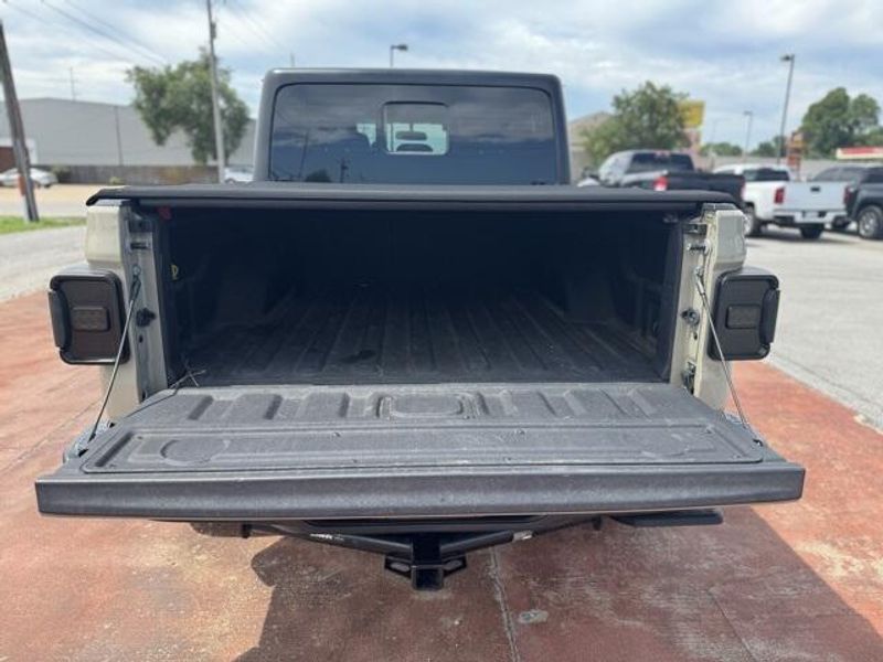 Used 2020 Jeep Gladiator SportImage 7