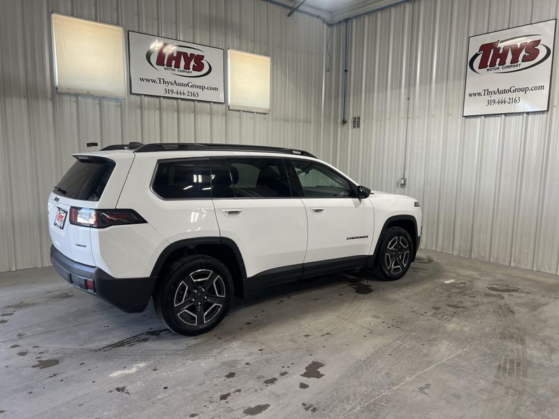 New 2026 Jeep Cherokee Laredo 4x4Image 4