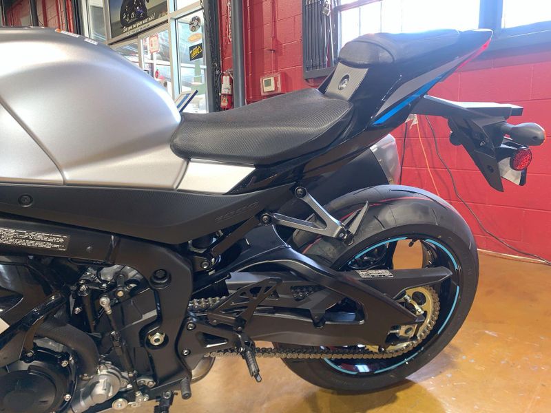 New 2025 Suzuki GSX-R1000 Image 12