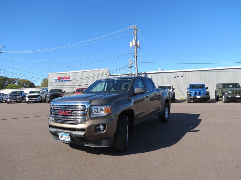 2015 GMC Canyon SLE 4x4 4dr Crew Cab 5 ft. SBImage 4