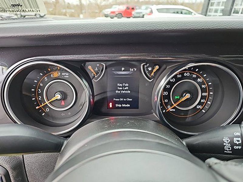 2023 Jeep Wrangler Unlimited Sport Altitude photo 15