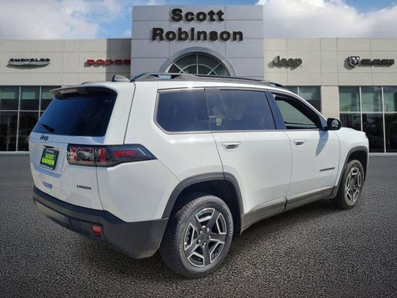 New 2026 Jeep Cherokee Laredo 4x4