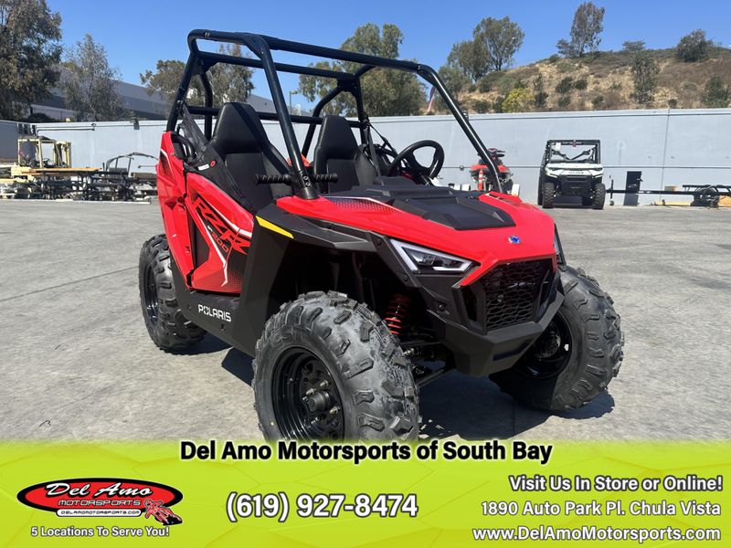 2025 Polaris RZR 200 EFI Image 3