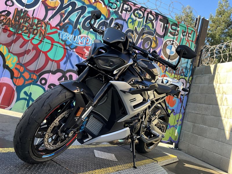 New 2026 BMW M 1000 R Image 16