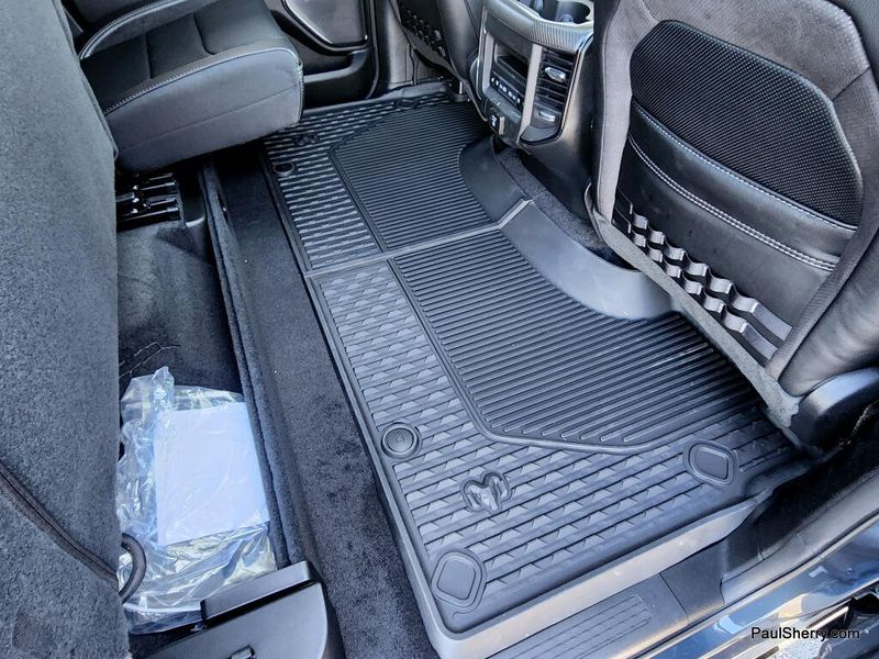 New 2026 RAM 1500 Rho Crew Cab 4x4 5'7' Box