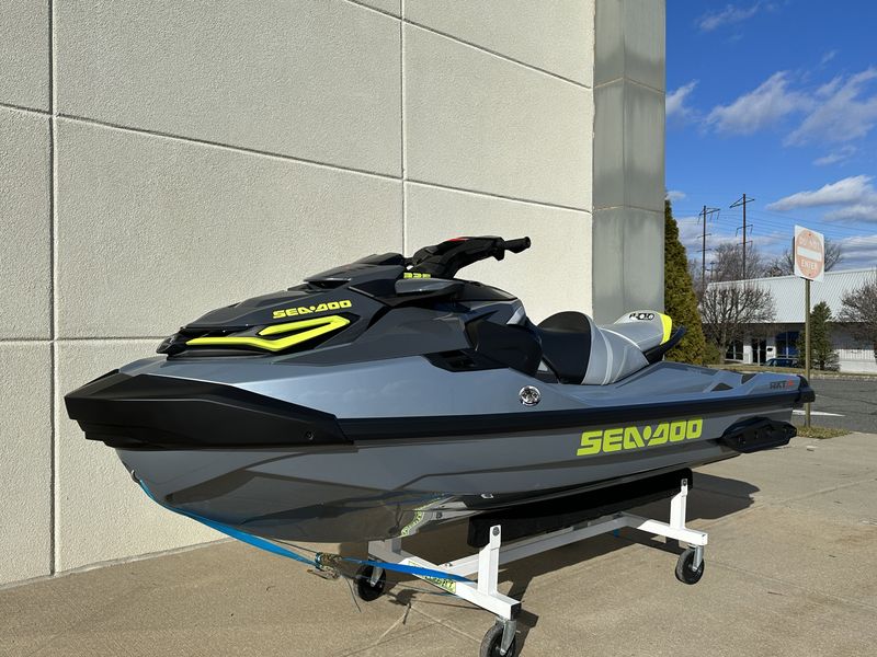 2024 SEA DOO RXT X 325 AUDIO Image 6