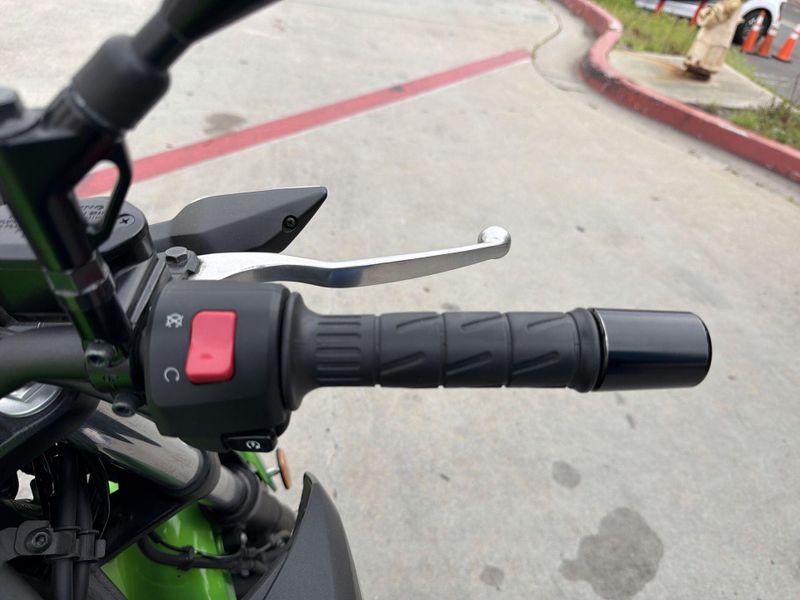 Used 2024 Kawasaki Z500 ABS Image 24