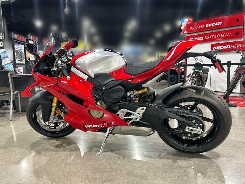 New 2026 Ducati PANIGALE V4 R Image 18