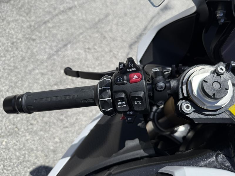 New 2025 BMW S 1000 RR 