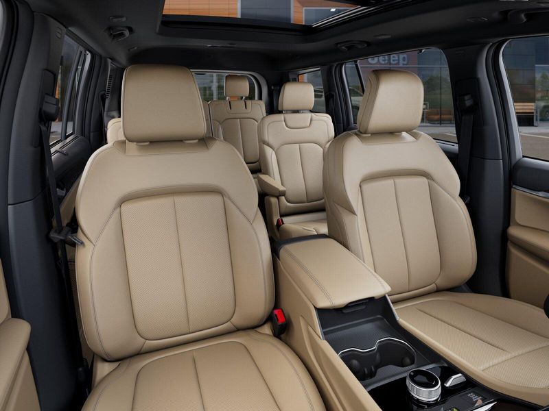 New 2026 Jeep Grand Cherokee L Limited 4x4Image 42