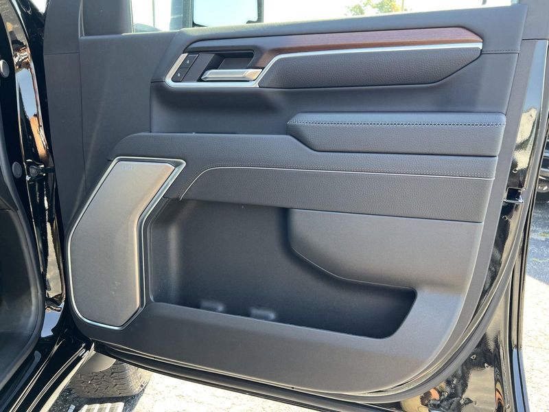 2026 Gmc Sierra HD Denali photo 17