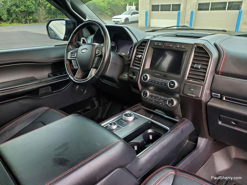 2021 Ford Expedition Limited Stealth EditionImage 4