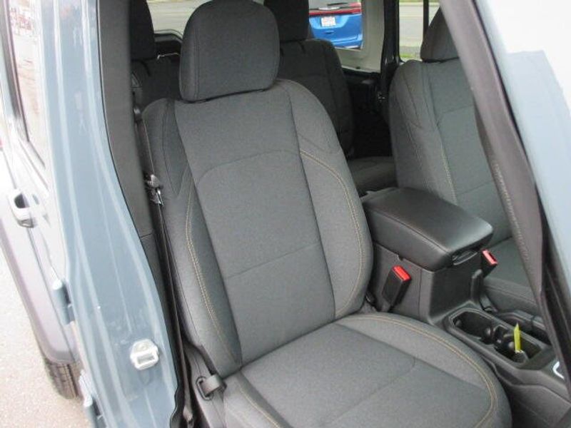 New 2026 Jeep Wrangler 4-door Sport SImage 23