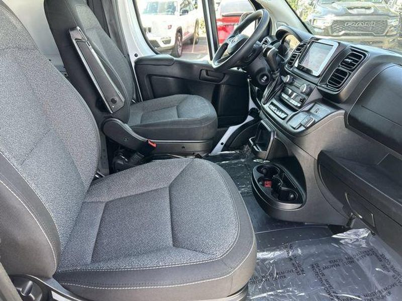 Used 2024 RAM ProMaster 2500 High RoofImage 12