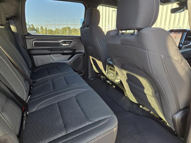 2025 Ram 1500 Big Horn photo 24