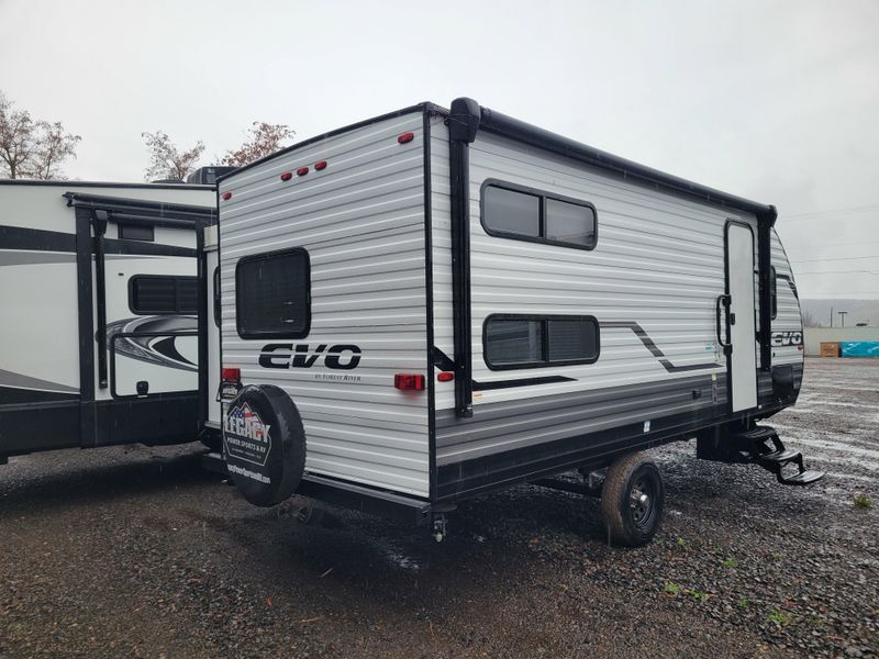 Used 2023 FOREST RIVER EVO 176 QB Image 3