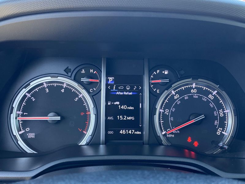 2023 Toyota 4Runner TRD Off-Road PremiumImage 30