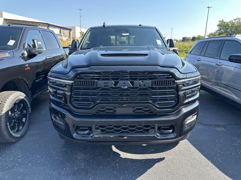 New 2025 RAM 2500 Laramie Crew Cab 4x4 6