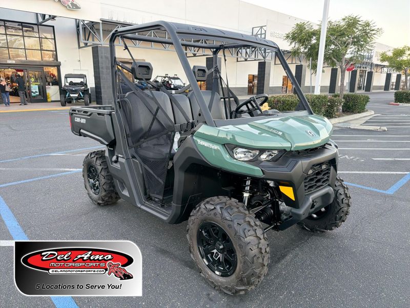 New 2025 Can-Am DEFENDER DPS HD9 Image 1