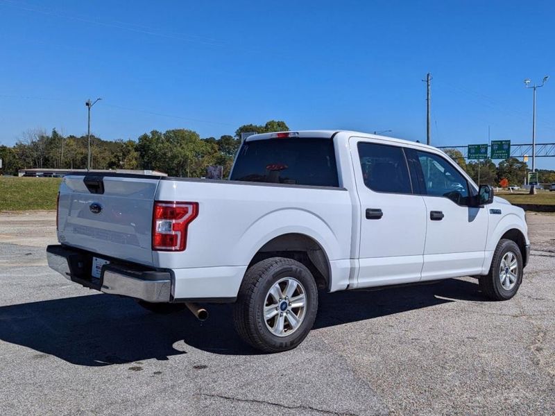 2020 Ford F-150  in a WHITE exterior color. Johnson Dodge 601-693-6343 pixelmotiondemo.com 