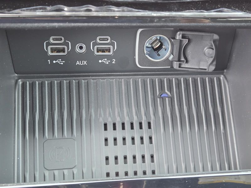 New 2026 Jeep Grand Cherokee L Laredo Altitude 4x4