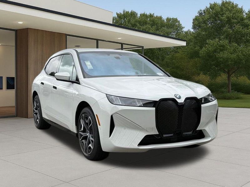 New 2026 BMW iX xDrive45Image 6