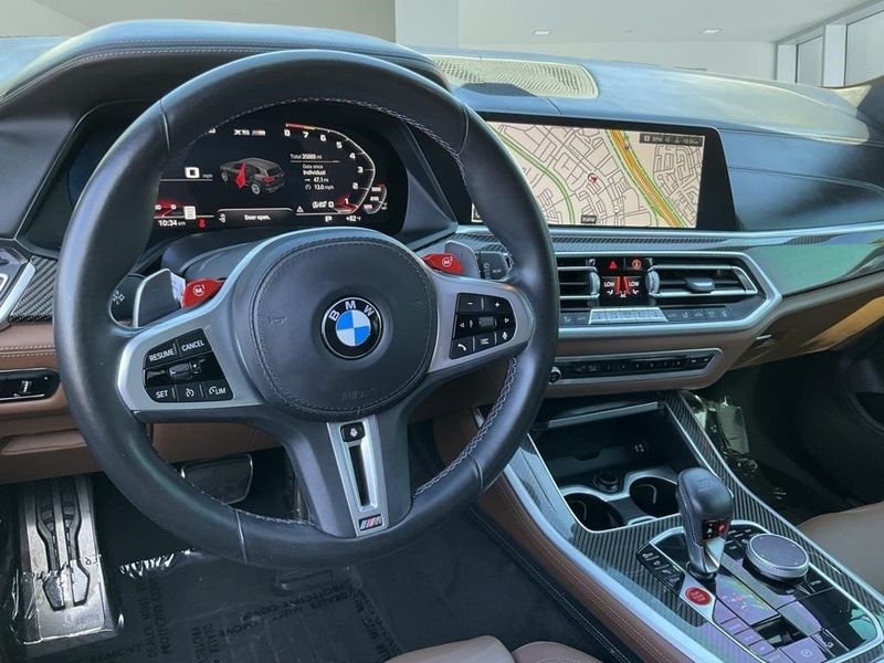 2021 BMW X5 M BaseImage 30