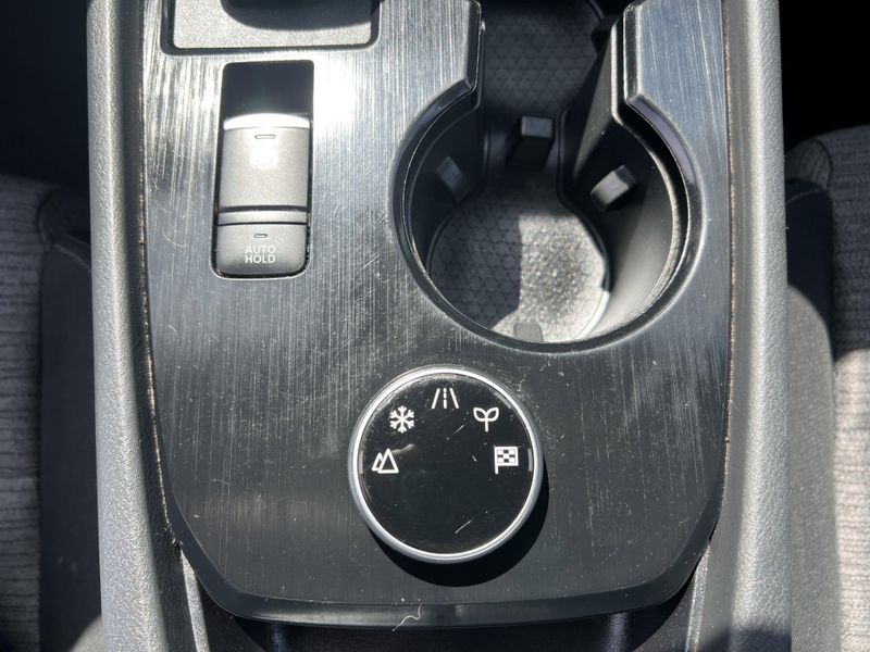 Used 2021 Nissan Rogue SImage 15